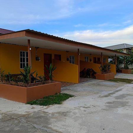 Alfa Roomstay Pantai Cenang  Esterno foto