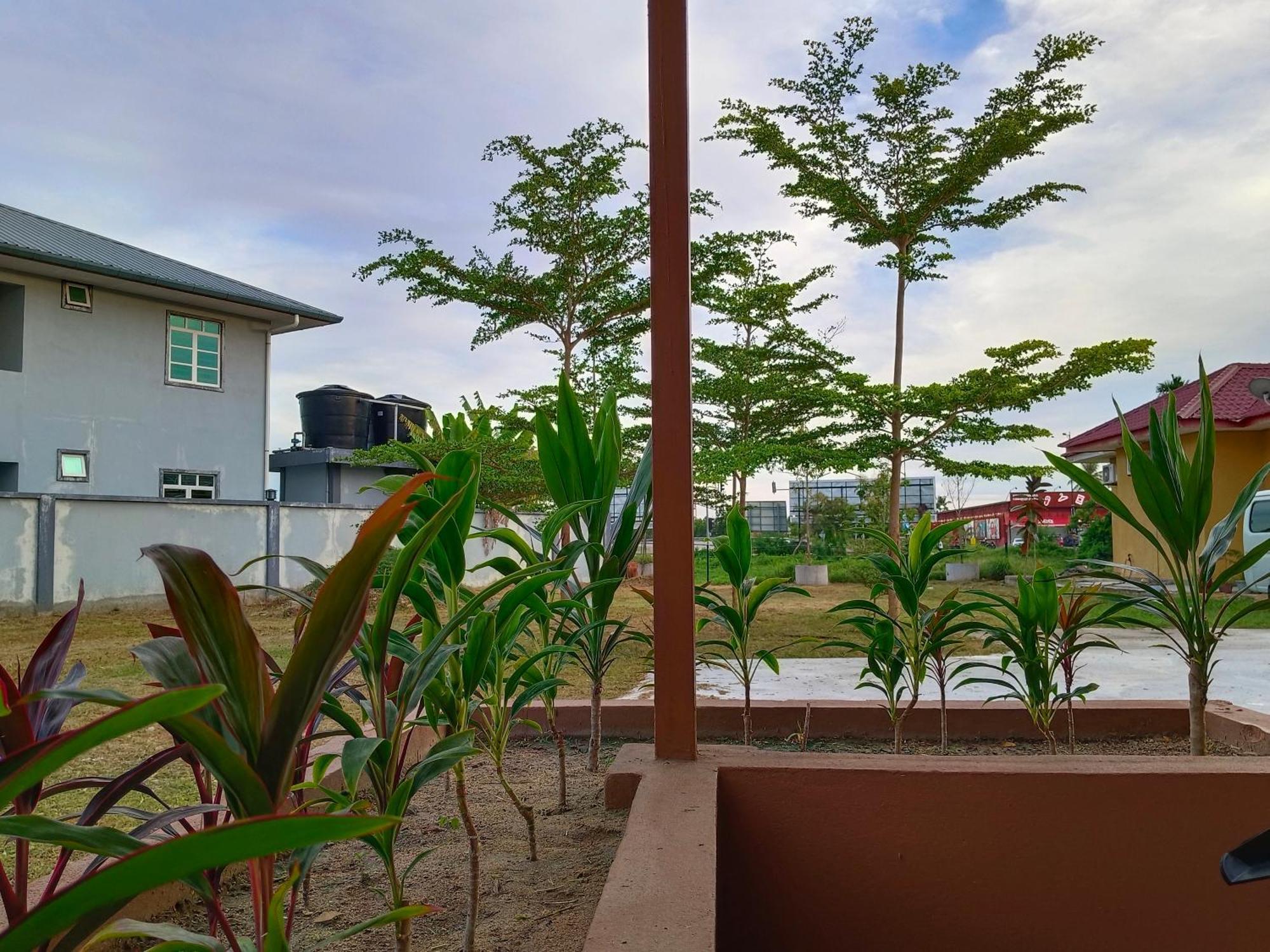 Alfa Roomstay Pantai Cenang  Esterno foto